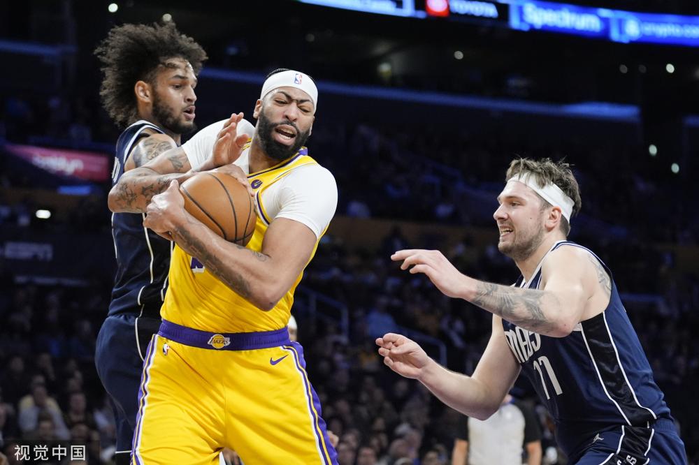 尤其是在球 尤其是在球